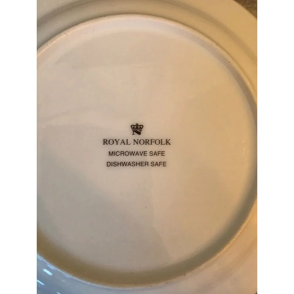 Set Of 2 Royal Norfolk Decorative Plates With Fruit & Wine Design By Gisela Grah